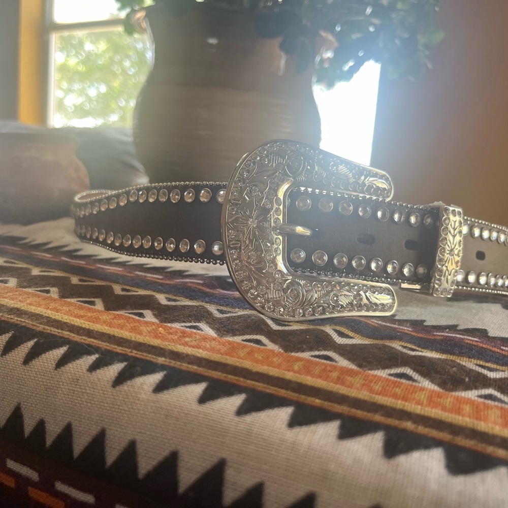 Women’s Western Studded Leather Belt